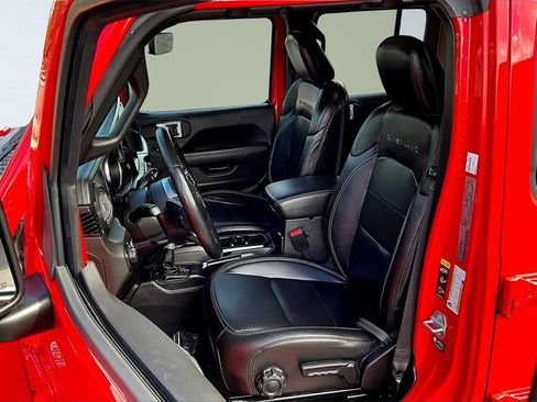 Used 2021 Jeep Gladiator Overland w/ Popular Equipment Package image 26