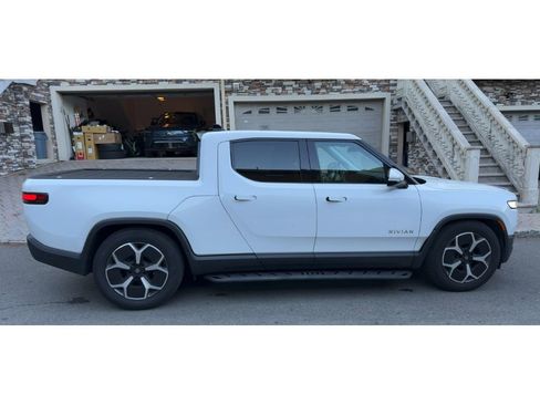 Used 2023 Rivian R1T Adventure AWD/4WD image 3