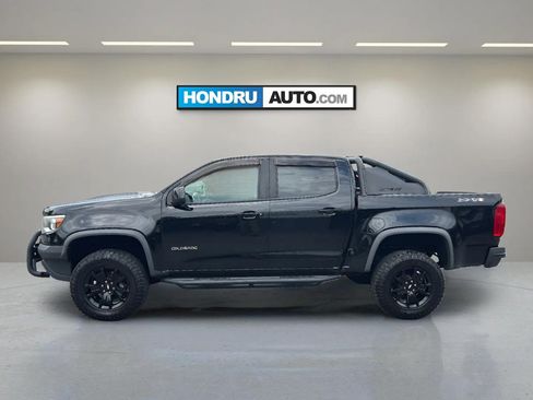 Used 2019 Chevrolet Colorado ZR2 w/ ZR2 Midnight Special Edition AWD/4WD image 5