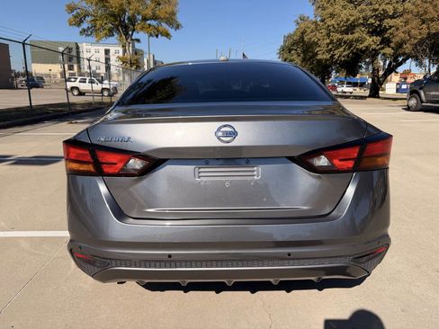 Used 2021 Nissan Altima 2.5 SV image 10