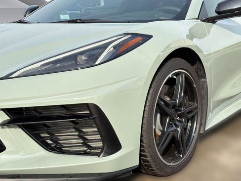 Used 2024 Chevrolet Corvette Stingray Preferred Cpe w/ Z51 Performance Package RWD image 11