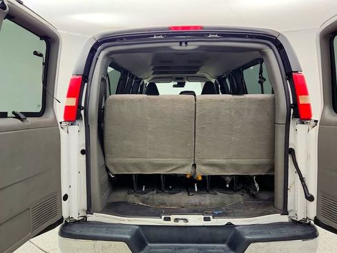 Used 2019 Chevrolet Express 3500 LT w/ LT Preferred Equipment Group RWD image 19