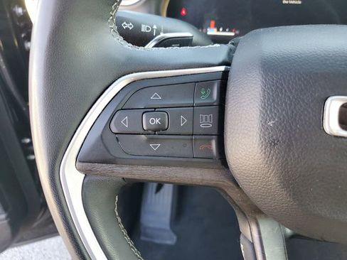 Used 2024 Jeep Grand Cherokee L Limited w/ Luxury Tech Group II image 27