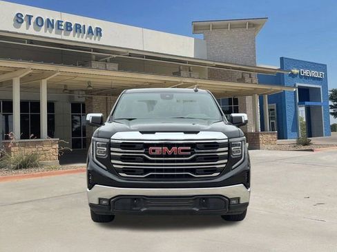 Used 2025 GMC Sierra 1500 SLT image 8