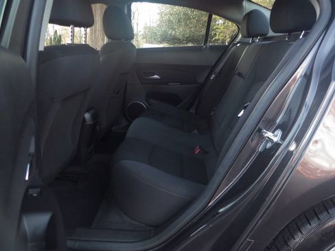 Used 2015 Chevrolet Cruze LT w/ Sun And Sound Package FWD image 14