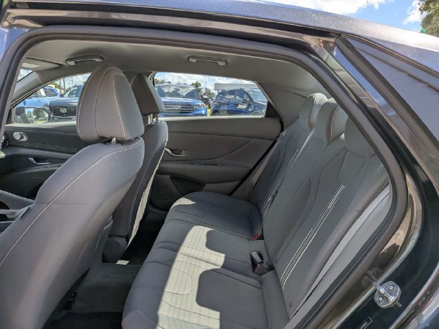 Used 2023 Hyundai Elantra SEL w/ Convenience Package FWD image 13
