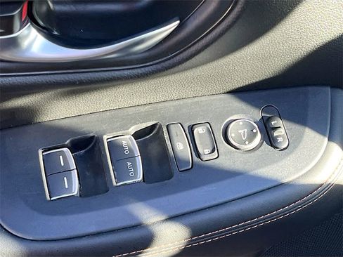 Used 2023 Honda HR-V Sport image 17