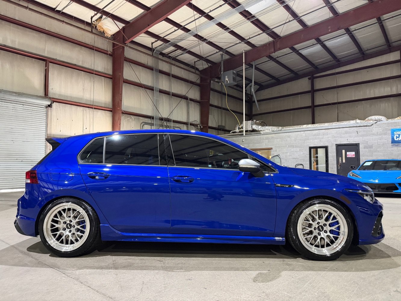 Used 2024 Volkswagen Golf R AWD/4WD image 4