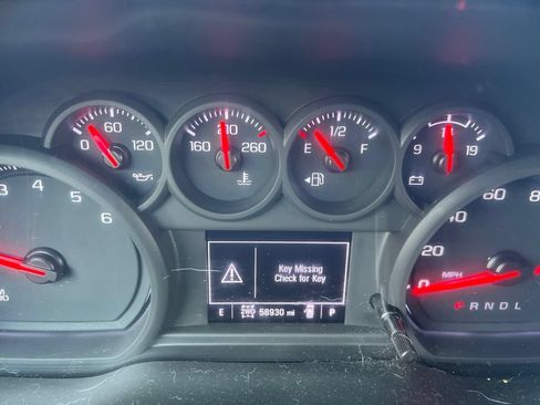 Used 2024 Chevrolet Silverado 1500 Custom Trail Boss AWD/4WD image 7