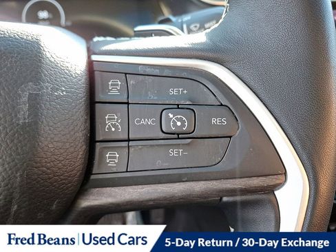 Used 2022 Jeep Grand Cherokee L Limited image 26