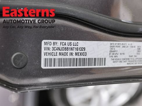 Used 2022 Jeep Compass Latitude AWD/4WD image 35