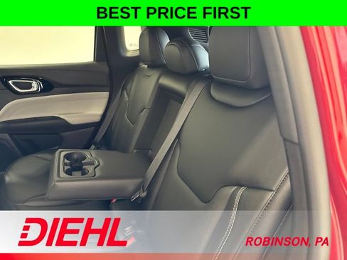 New 2026 Jeep Compass Limited w/ Sun, Sound & Navigation Group AWD/4WD image 17