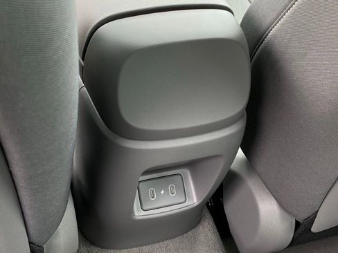 New 2026 Hyundai Elantra Sport FWD image 26