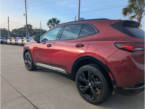 Used 2023 Buick Envision Essence w/ Sport Touring Package FWD image 4
