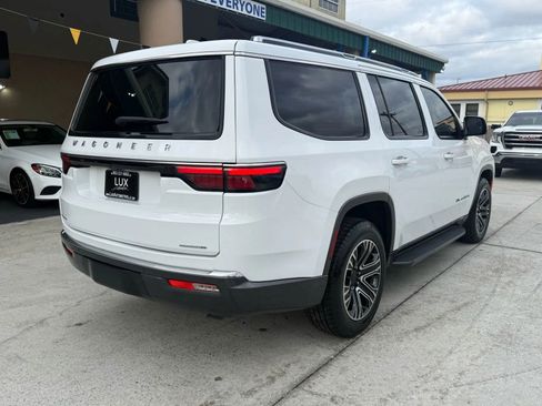 Used 2022 Jeep Wagoneer Series II image 6