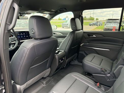 New 2026 Chevrolet Traverse LT w/ Midnight/Sport Edition AWD/4WD image 17
