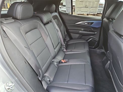 New 2026 Chevrolet Equinox EV LT image 26