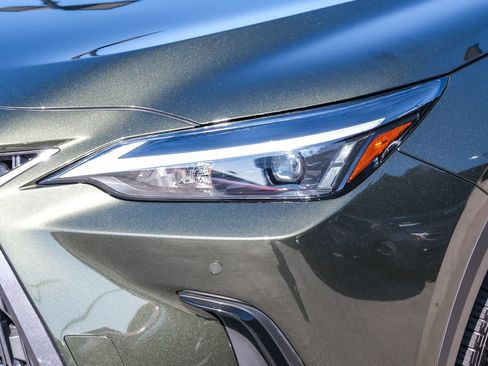 Used 2025 Lexus NX 250 FWD image 12