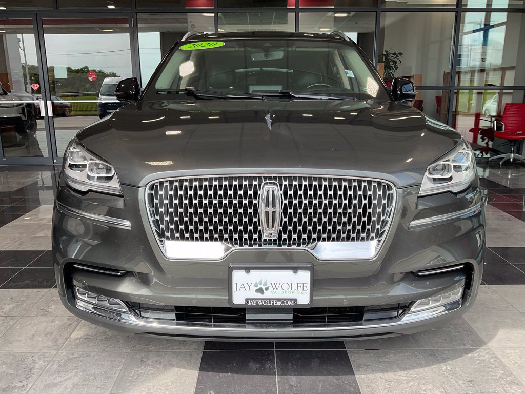 Used 2020 Lincoln Aviator Reserve w/ Equipment Group 202A AWD/4WD image 2