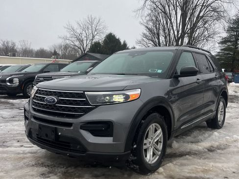 Used 2022 Ford Explorer XLT w/ Class IV Trailer Tow Package image 1