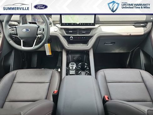 New 2026 Ford Explorer Platinum RWD image 11