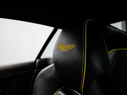 Used 2014 Aston Martin DB9 Coupe RWD image 17
