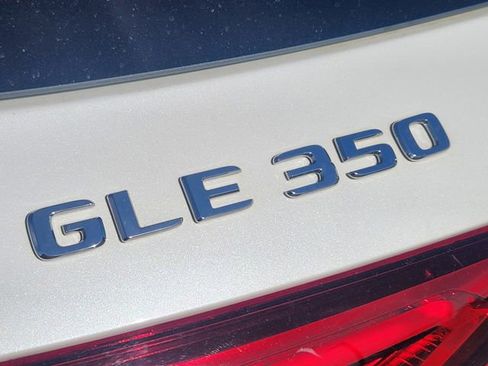 Used 2021 Mercedes-Benz GLE 350 4MATIC image 18