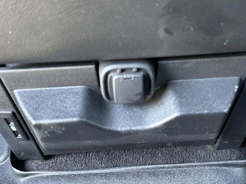 Used 2020 Ford F150 Lariat image 12