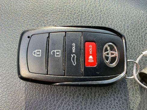 Used 2025 Toyota Camry LE image 22