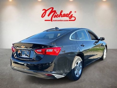 Used 2024 Chevrolet Malibu LT FWD image 2