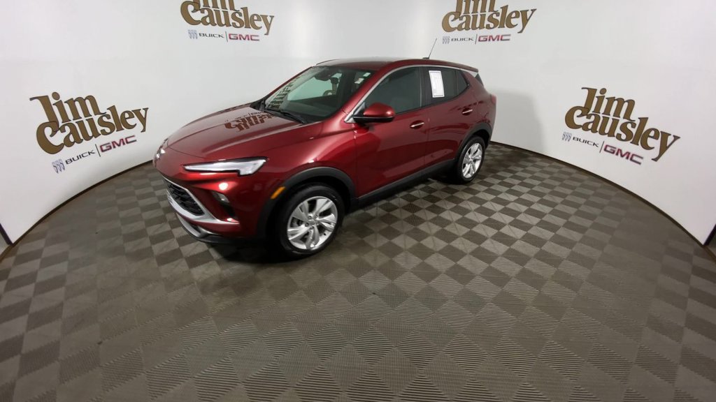 Used 2024 Buick Encore GX Preferred w/ Comfort Package AWD/4WD image 4
