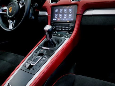 Used 2023 Porsche 718 Boxster Spyder image 35