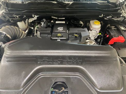 Used 2024 RAM 2500 Laramie image 31