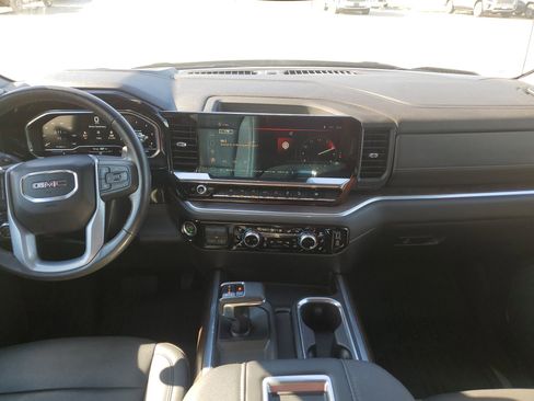 Used 2022 GMC Sierra 1500 SLT w/ SLT Premium Plus Package image 10