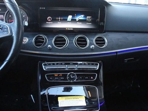 Used 2017 Mercedes-Benz E 300 4MATIC image 17