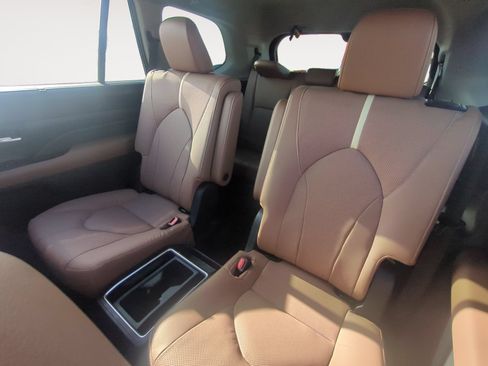 Certified 2026 Toyota Grand Highlander AWD image 13