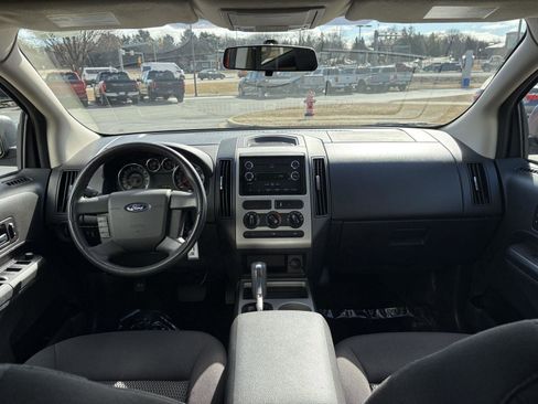 Used 2010 Ford Edge SE image 7