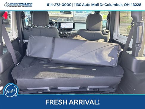 Used 2025 Jeep Wrangler Sport S image 13