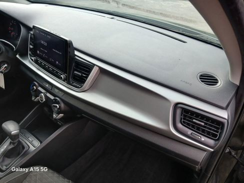 Used 2023 Kia Rio LX image 17