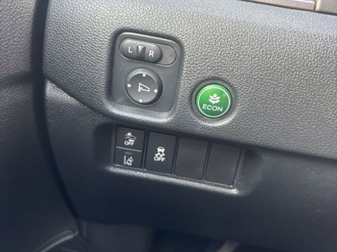 Used 2022 Honda Pilot Special Edition image 7