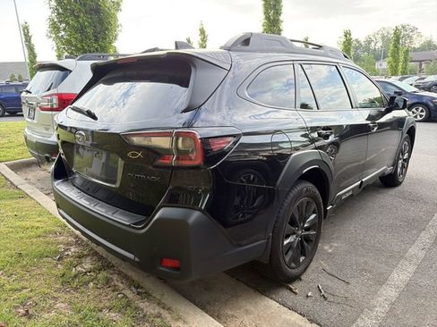 Used 2025 Subaru Outback Onyx Edition image 4