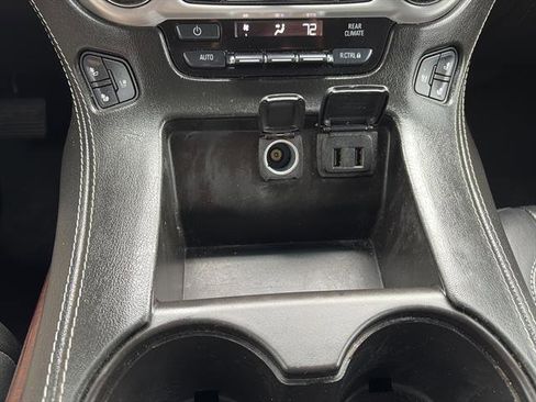 Used 2019 GMC Yukon SLT AWD/4WD image 27