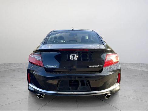 Used 2016 Honda Accord Touring image 4