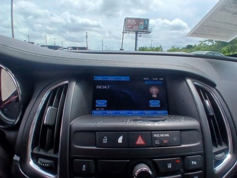 Used 2019 Buick Cascada Premium FWD image 18
