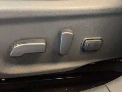 Used 2024 Nissan Sentra SR w/ SR Premium Package FWD image 24