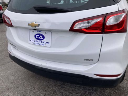 Used 2021 Chevrolet Equinox LS image 11