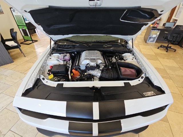 Used 2023 Dodge Challenger SRT Hellcat RWD image 39