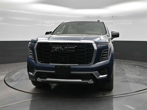 New 2026 GMC Yukon XL Denali w/ Denali Reserve Package AWD/4WD image 3