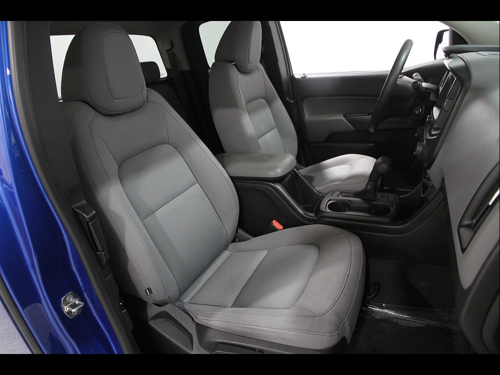 Used 2020 Chevrolet Colorado W/T w/ WT Convenience Package AWD/4WD image 16