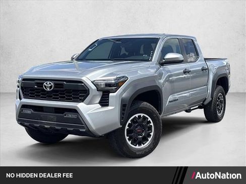 Used 2024 Toyota Tacoma TRD Off-Road AWD/4WD image 1